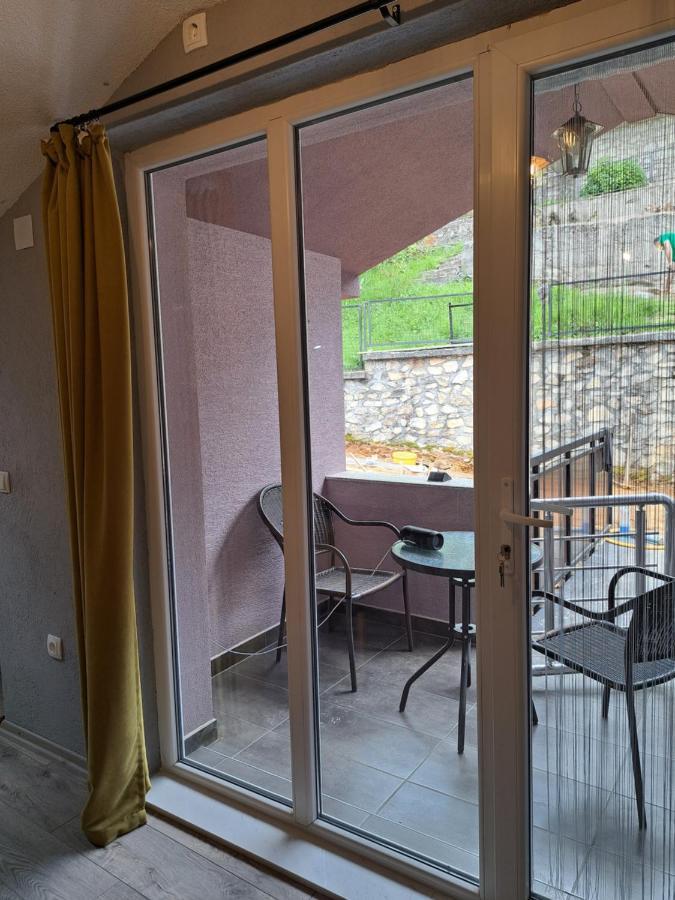 Papi Apartments Крушево Экстерьер фото